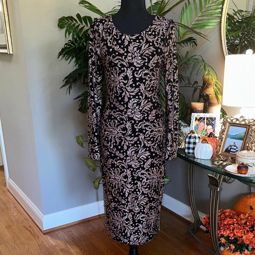 Betsy & Adam Black Dress with Rose Gold Sparkle Patterned Long Sleeve Dress ♠️